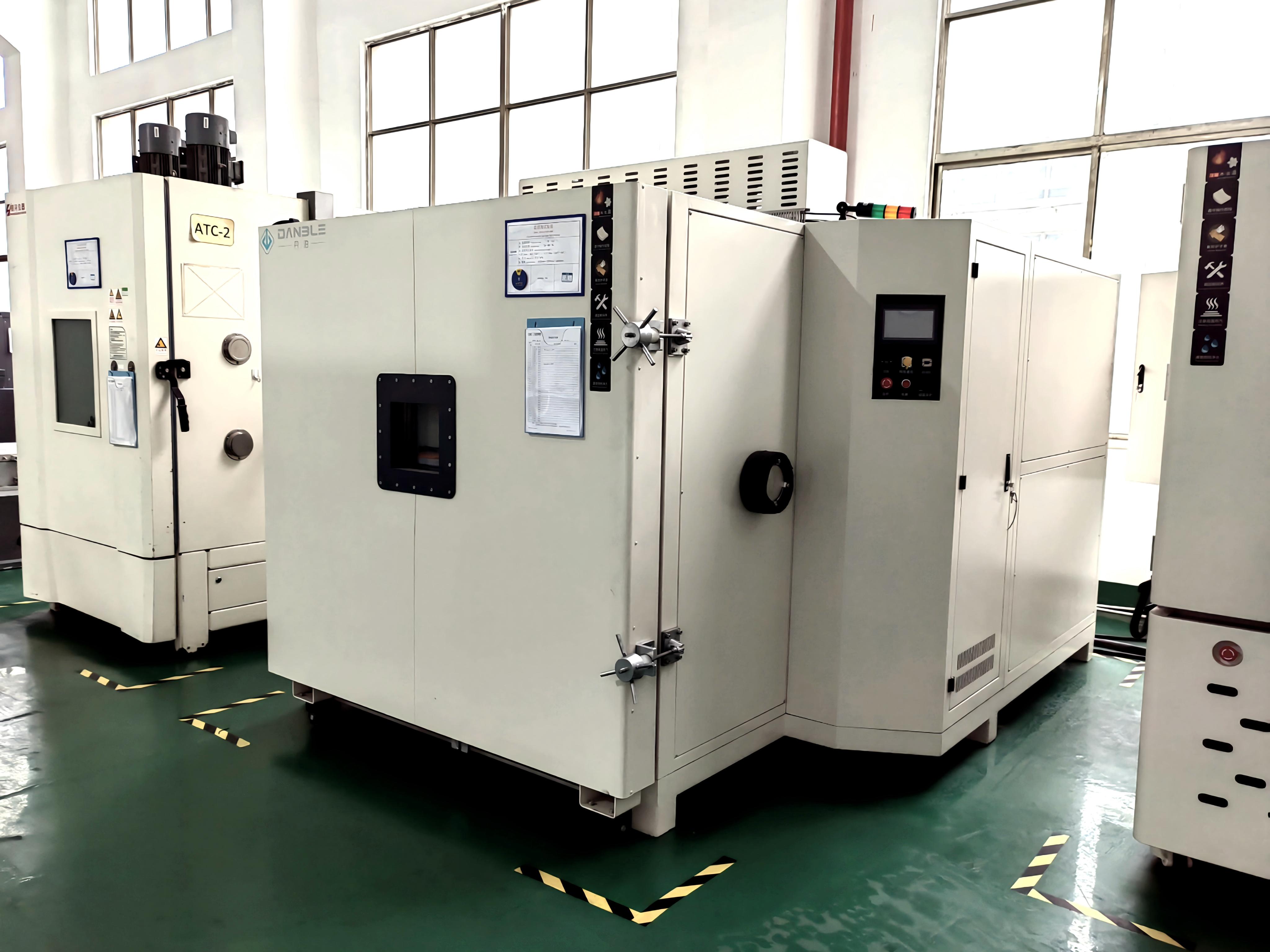 High-Altitude Simulation Test Chamber