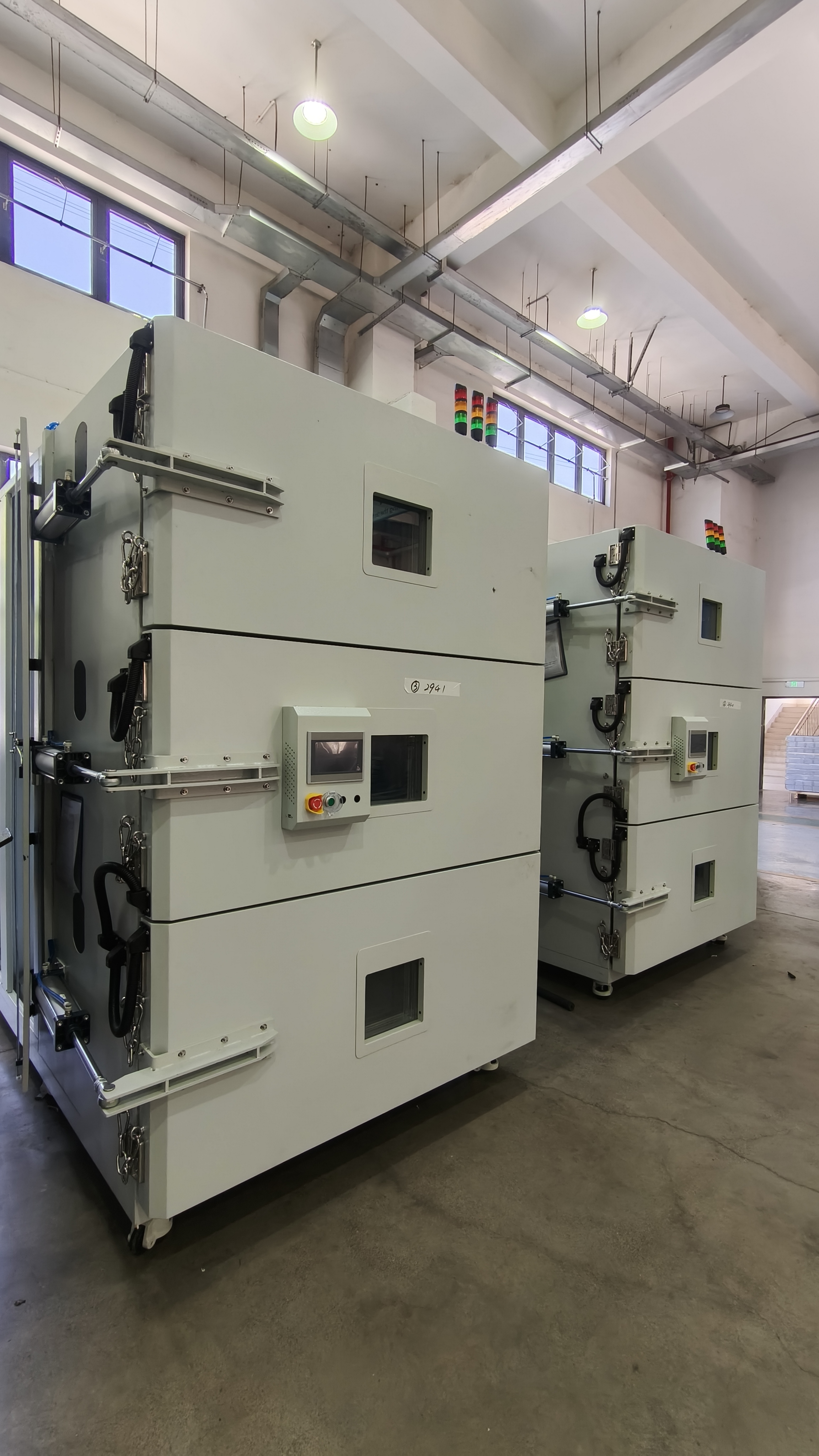 DBT3-B390E4 Three-Zone Temperature Test Chamber 